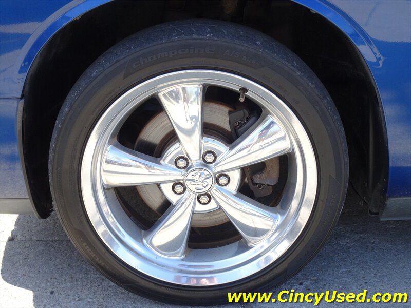 Used 2010 Dodge Challenger R/T RWD image 30