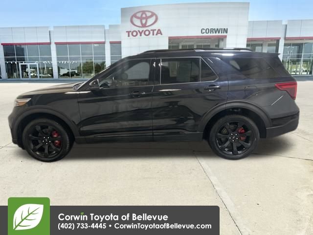 Used 2020 Ford Explorer ST w/ ST Street Pack image 2