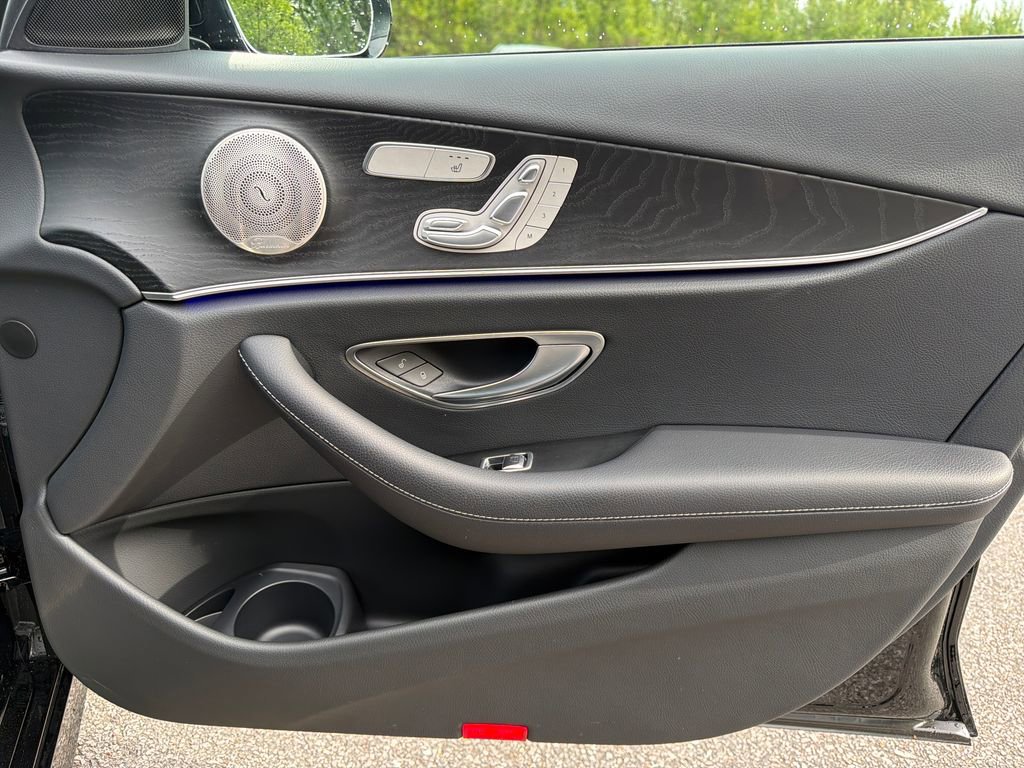 Used 2022 Mercedes-Benz E 350 Sedan image 37