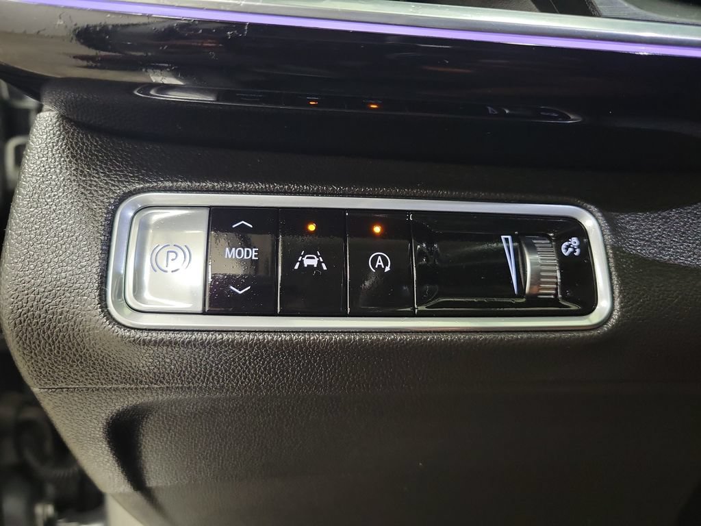 Used 2024 Buick Envision Preferred AWD/4WD image 32