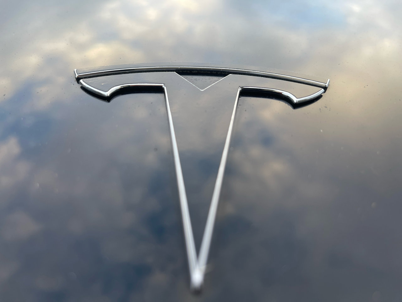 Used 2024 Tesla Model Y Long Range image 17