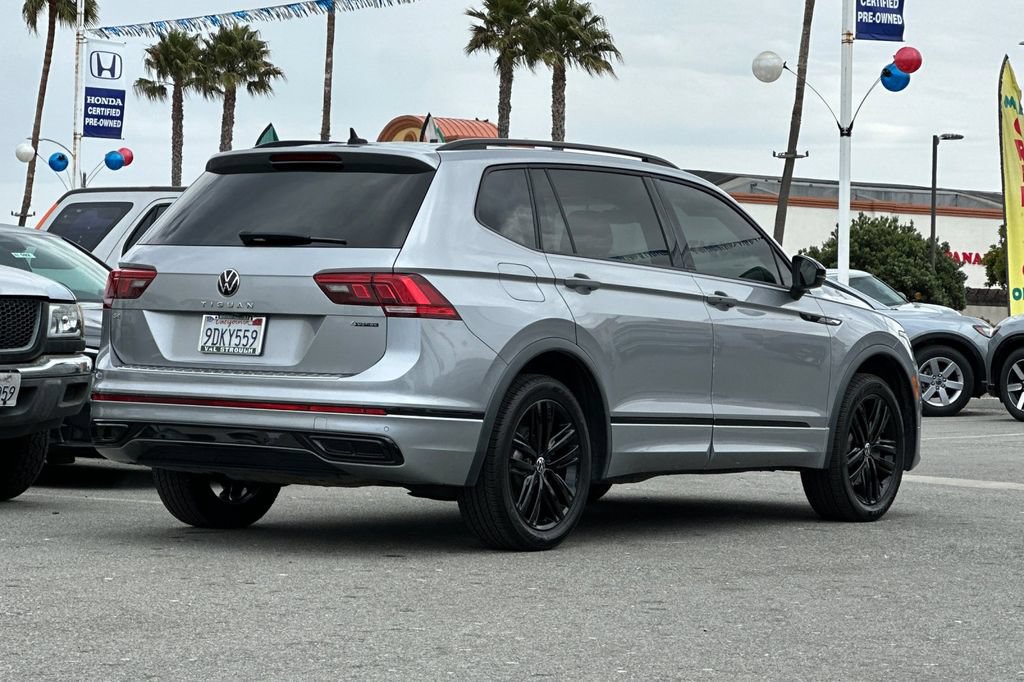 Used 2022 Volkswagen Tiguan SE R-Line AWD/4WD image 3