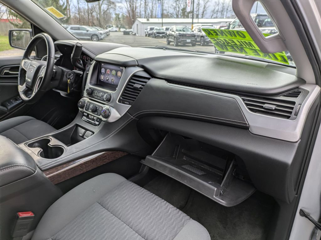 Used 2015 GMC Yukon XL SLE w/ Convenience Package image 24