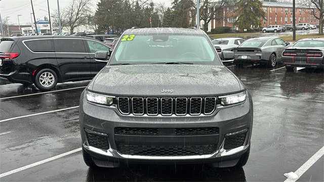 Used 2023 Jeep Grand Cherokee L Limited w/ Luxury Tech Group II image 5