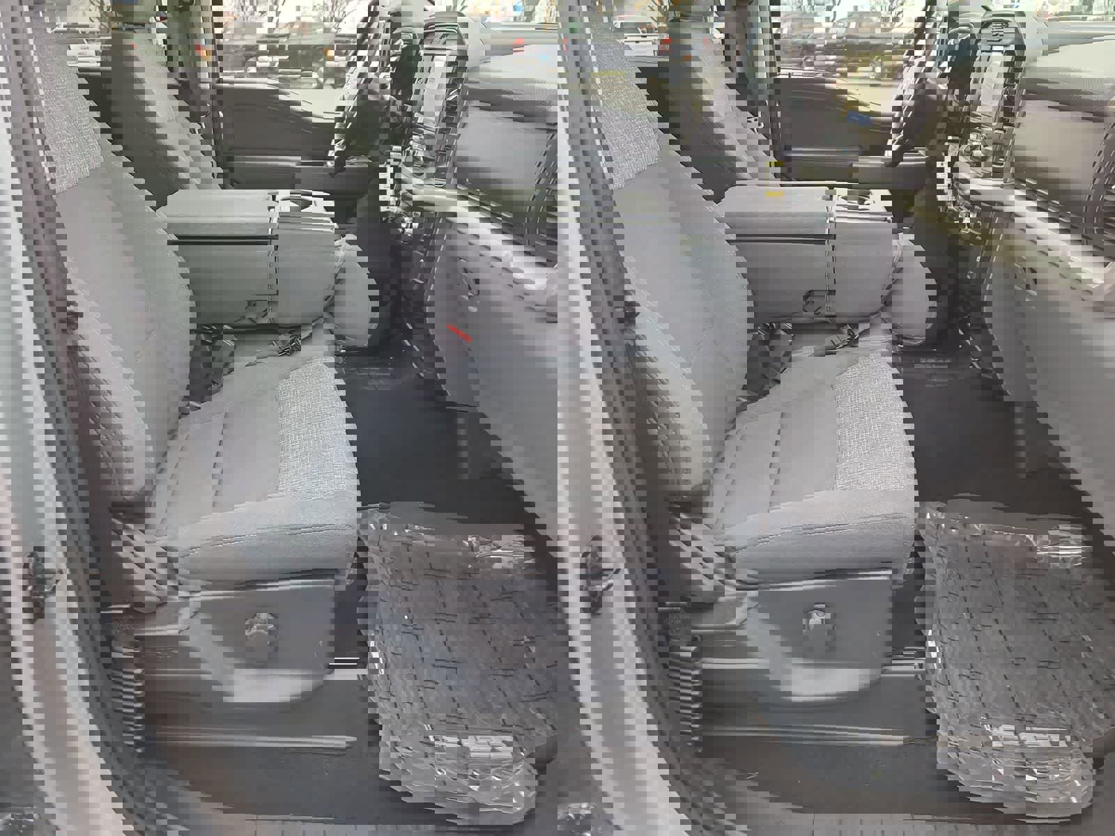 Used 2022 Ford F150 XLT w/ Equipment Group 301A Mid image 22