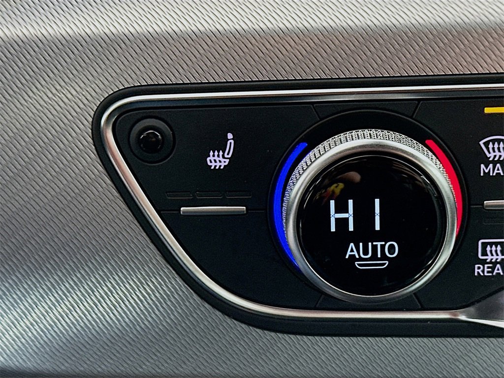 Used 2019 Audi A4 2.0T Premium w/ Sport Package image 20