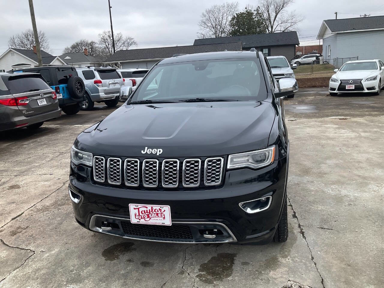 Used 2017 Jeep Grand Cherokee Overland RWD image 8