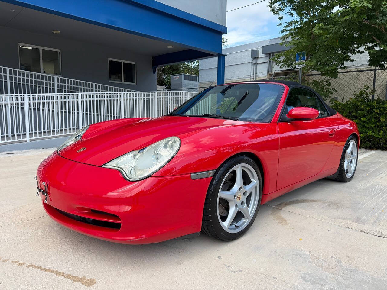 Used 2002 Porsche 911 Cabriolet image 4