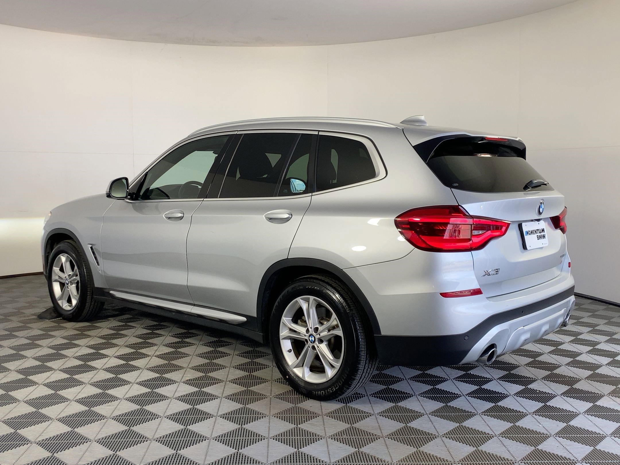 Used 2019 BMW X3 sDrive30i w/ Convenience Package image 3