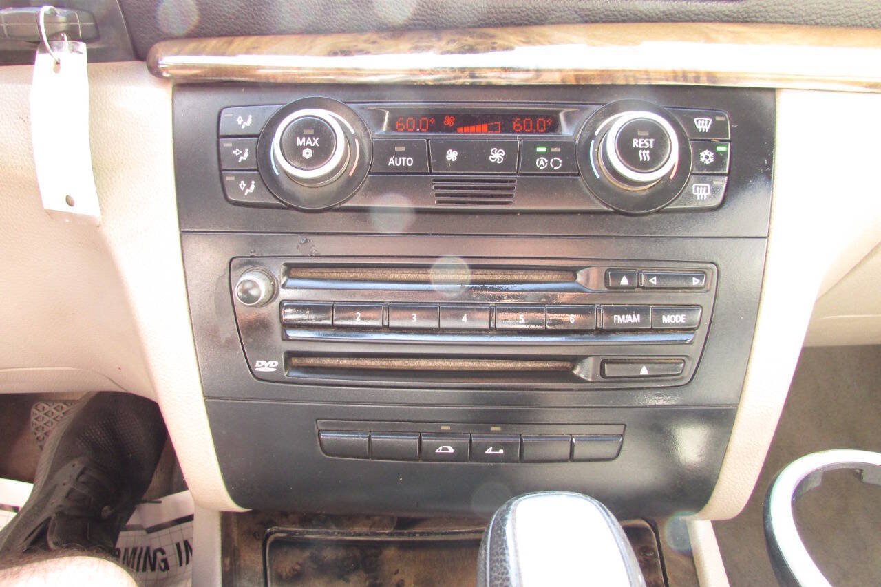 Used 2008 BMW 128i Convertible RWD image 32