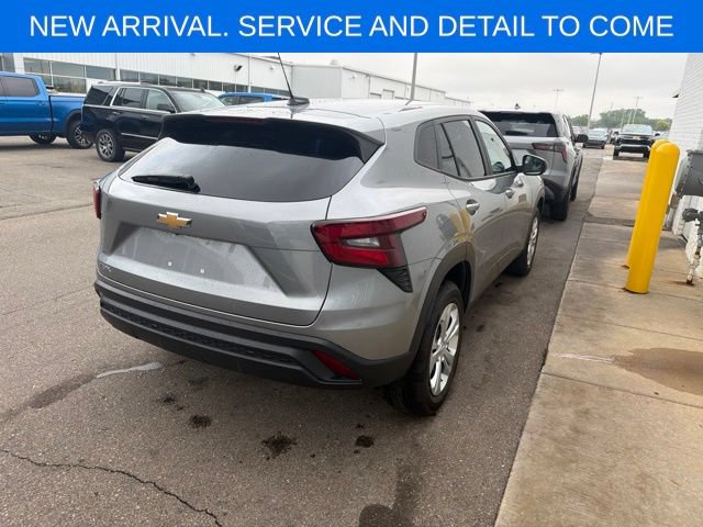 Certified 2024 Chevrolet Trax LS FWD image 8