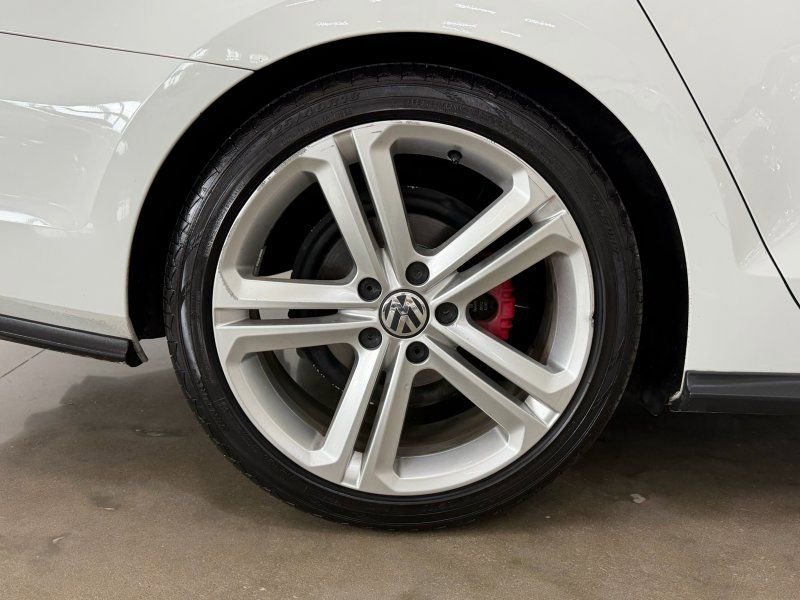 Used 2016 Volkswagen Jetta GLI SEL FWD image 9