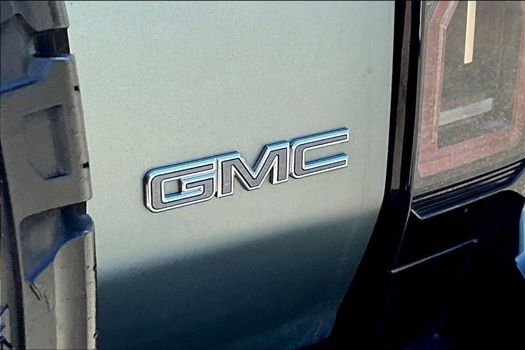 Used 2024 GMC Hummer EV 3X AWD/4WD image 24