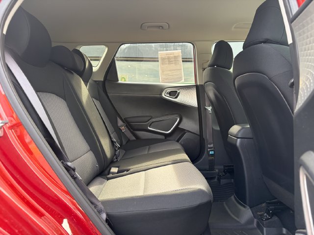 Certified 2022 Kia Soul LX FWD image 18