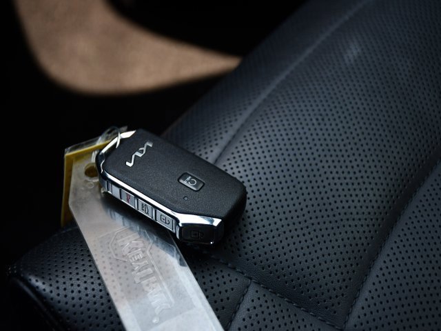 Used 2022 Kia Stinger GT2 image 19