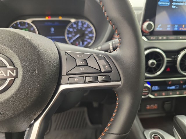 Used 2025 Nissan Sentra SR FWD image 29