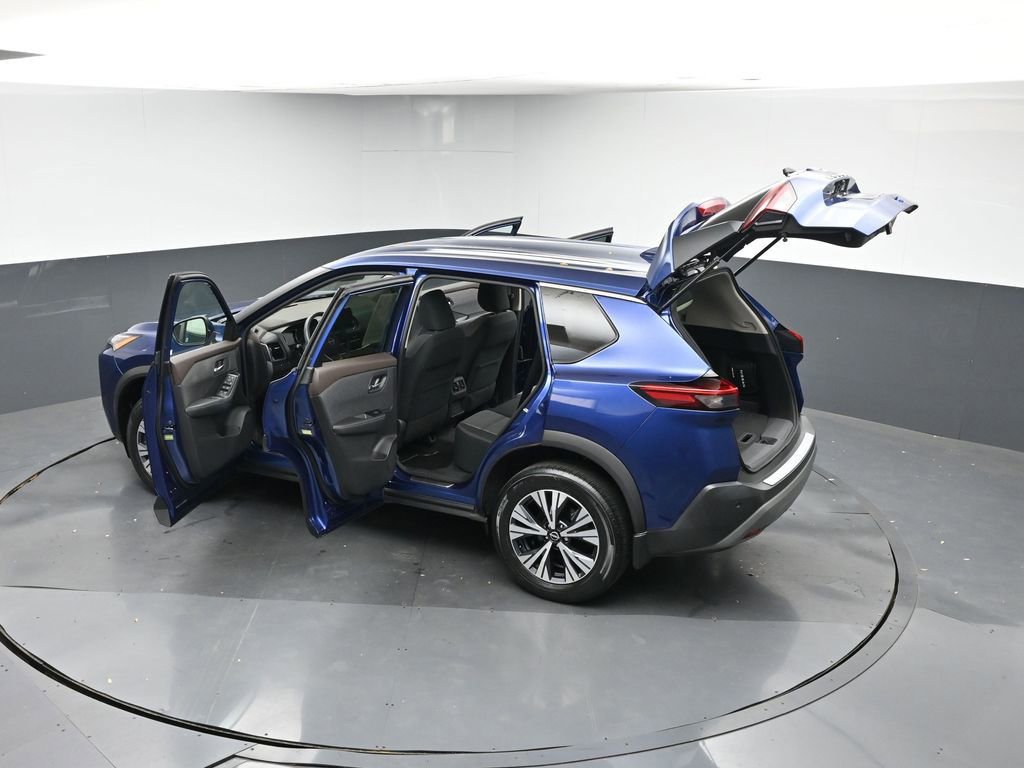 Used 2022 Nissan Rogue SV image 45