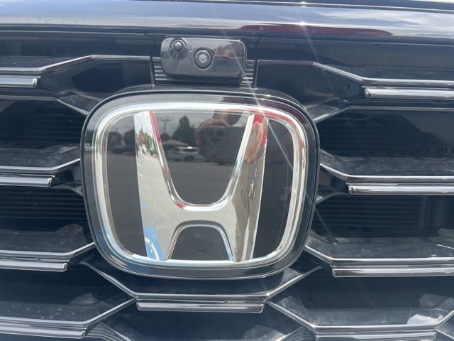 Used 2025 Honda Pilot Black Edition image 5