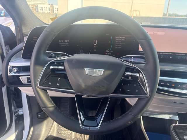 Used 2024 Cadillac Lyriq Luxury RWD image 8