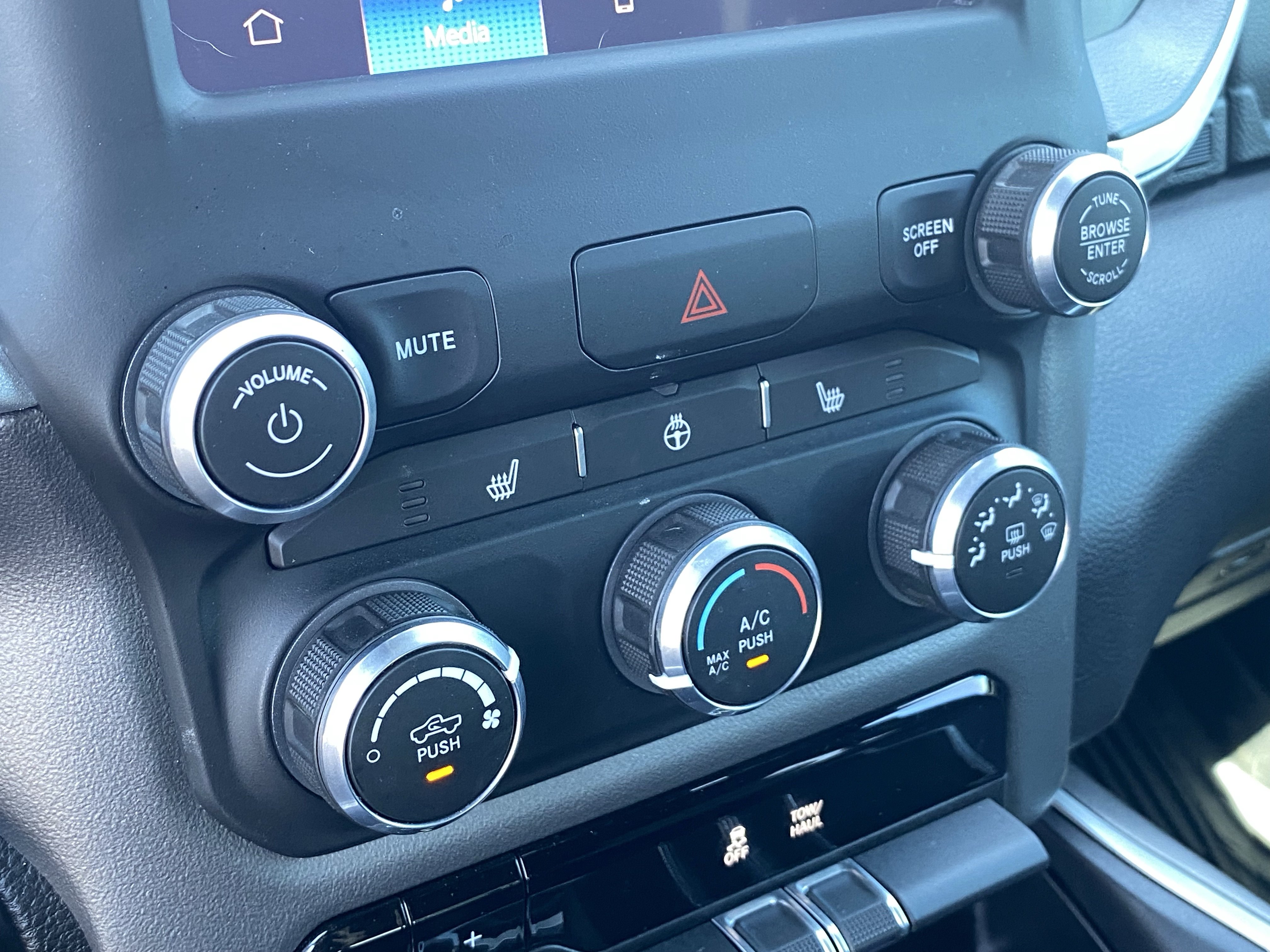Used 2023 RAM 1500 Big Horn AWD/4WD image 23