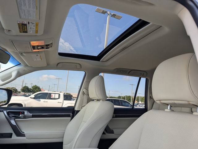 Used 2022 Lexus GX 460 Premium w/ Premium Package AWD/4WD image 26