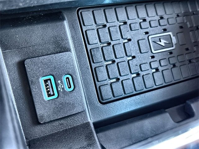 Used 2024 Ford Expedition XLT image 39