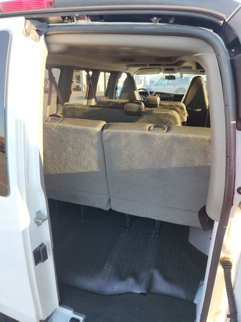 Used 2023 Chevrolet Express 3500 LS image 9
