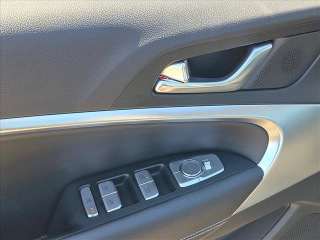 Used 2026 Genesis G70 2.5T RWD image 11
