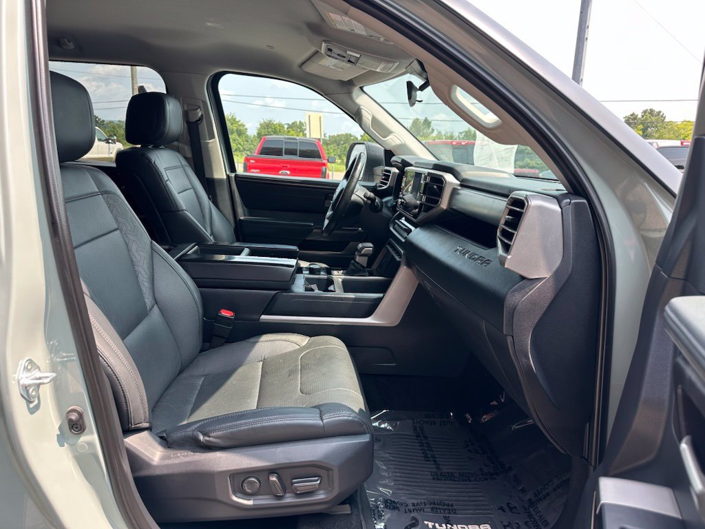 Used 2024 Toyota Tundra SR5 w/ SR5 Premium Package AWD/4WD image 31