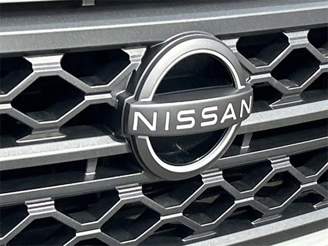 Used 2024 Nissan Frontier SL w/ Technology Package image 11