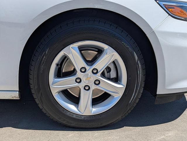 Used 2021 Chevrolet Malibu LS FWD image 8