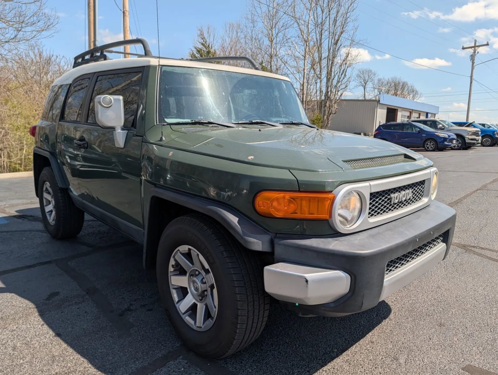Used 2014 Toyota FJ Cruiser 2WD w/ Convenience Package image 5