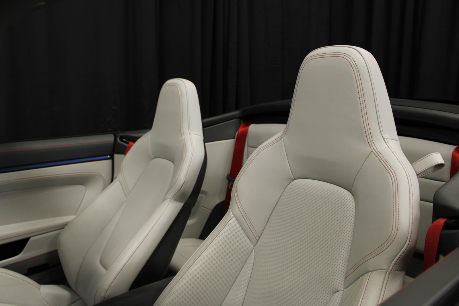 Used 2024 Porsche 911 Carrera 4 GTS image 4