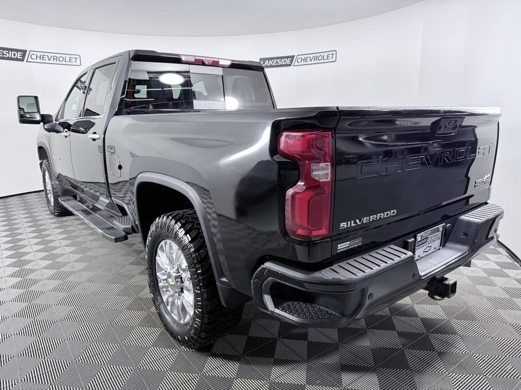 Used 2023 Chevrolet Silverado 2500 High Country image 4