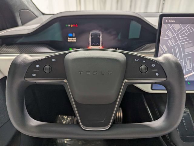 Used 2022 Tesla Model X Plaid image 20