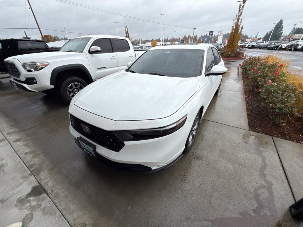Used 2024 Honda Accord EX