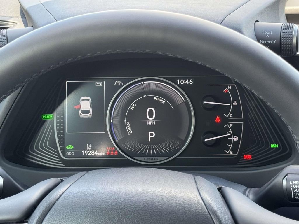 Used 2024 Lexus UX 250h F Sport image 28