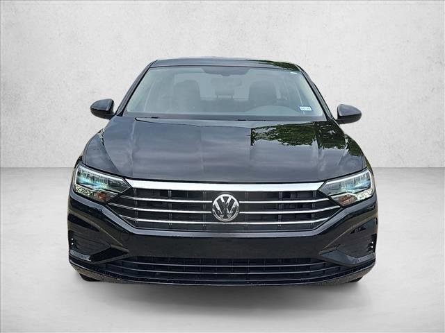 Used 2020 Volkswagen Jetta SE FWD image 2