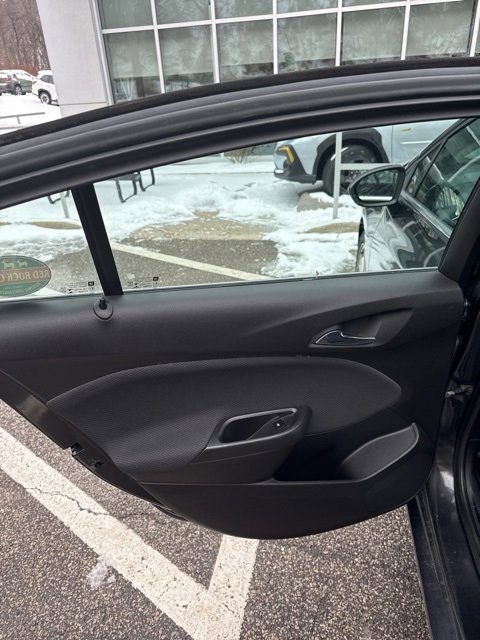 Used 2017 Chevrolet Cruze LT image 29