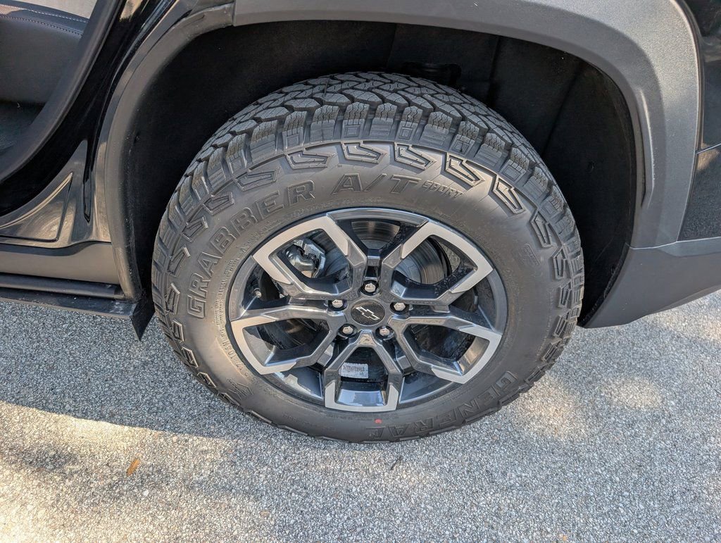 New 2026 Chevrolet Equinox ACTIV w/ Convenience Package III image 11