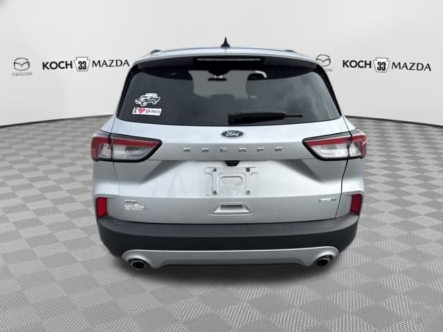 Used 2020 Ford Escape SE image 6