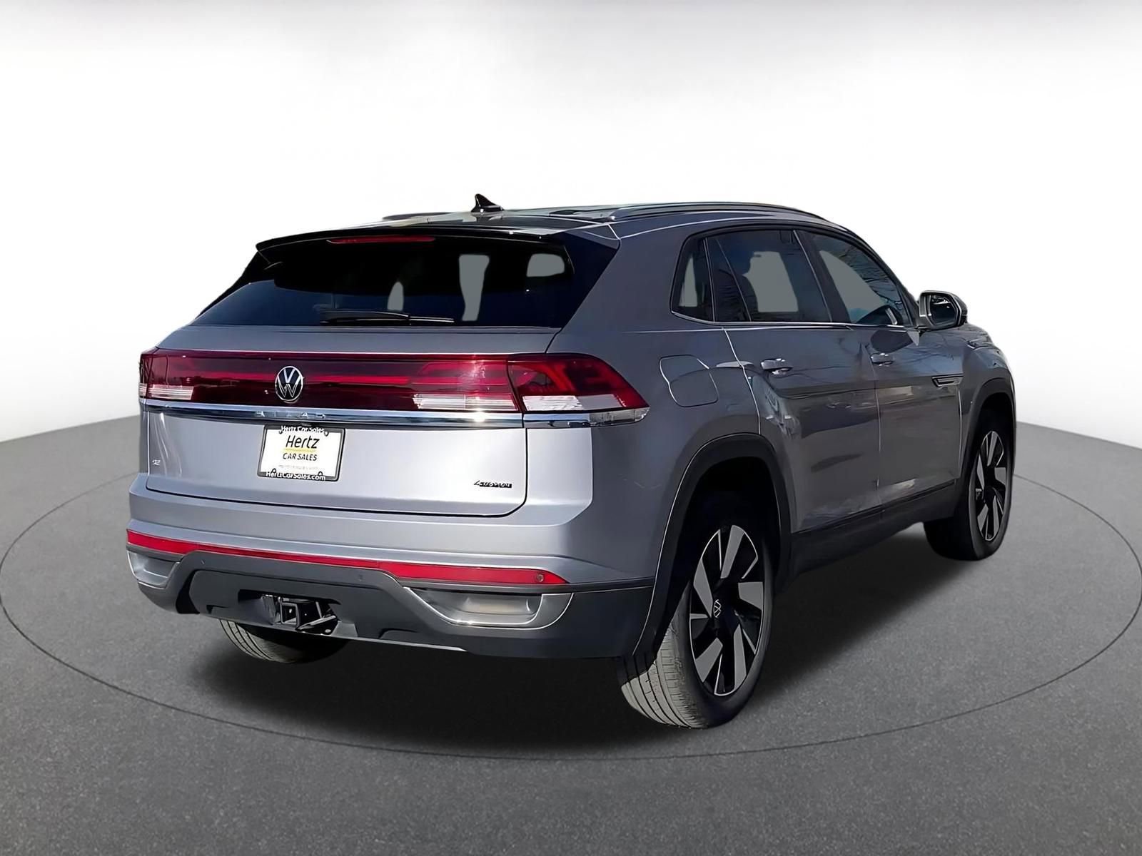 Used 2025 Volkswagen Atlas Cross Sport SE image 14