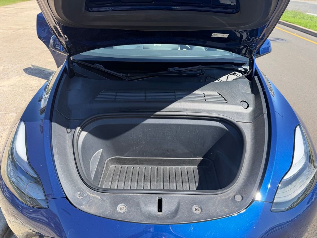 Used 2022 Tesla Model Y Performance image 13
