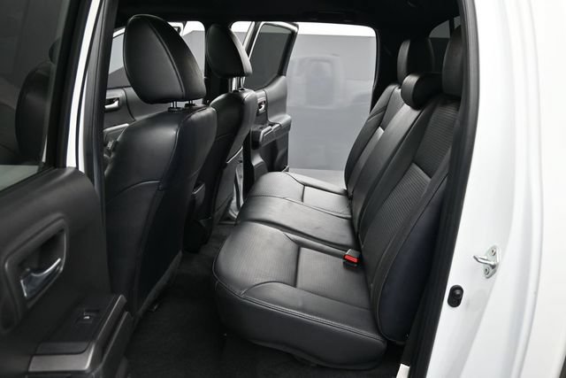 Used 2022 Toyota Tacoma TRD Sport w/ TRD Premium Sport Package RWD image 9