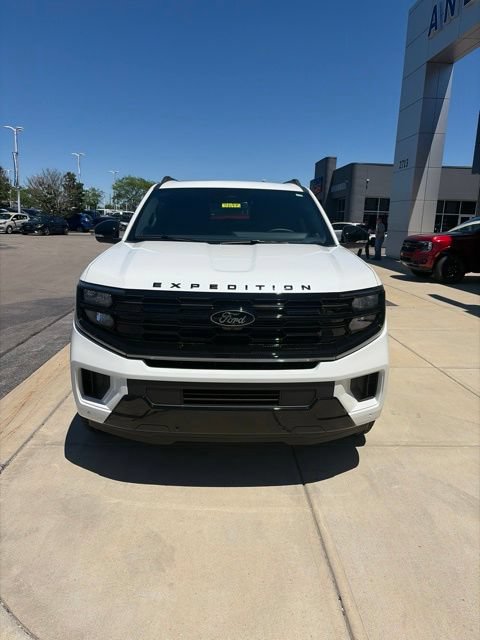 New 2026 Ford Expedition Max Platinum w/ Stealth Appearance Package AWD/4WD image 2