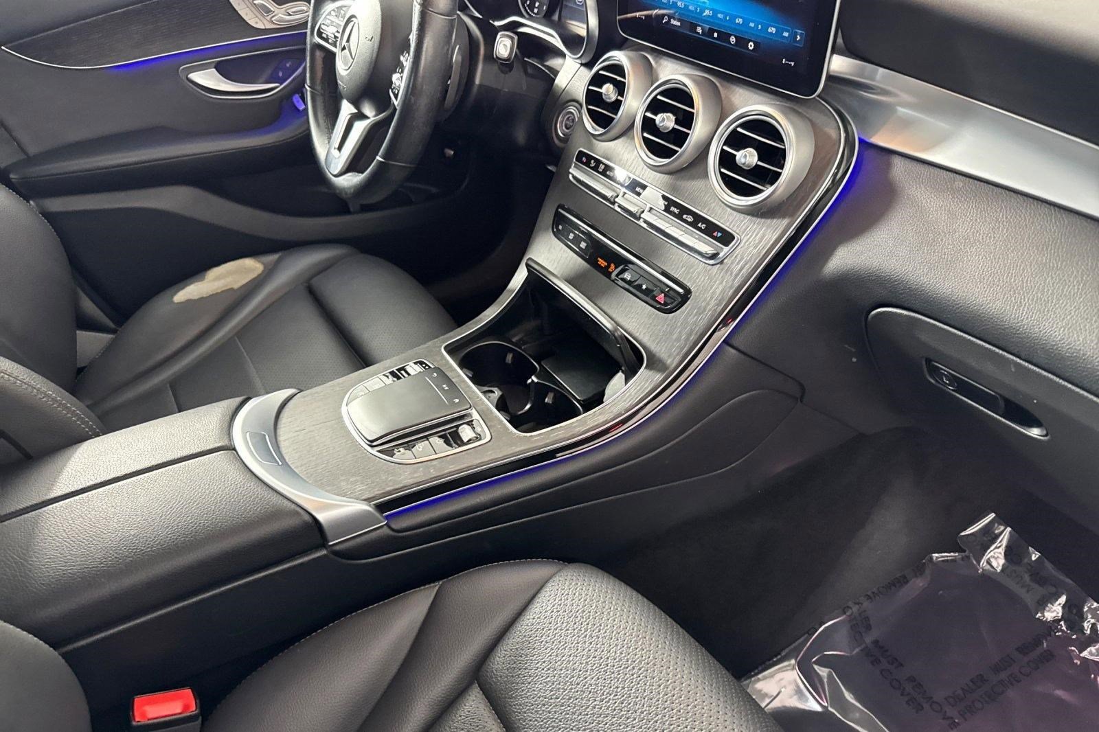 Used 2022 Mercedes-Benz GLC 300 image 30