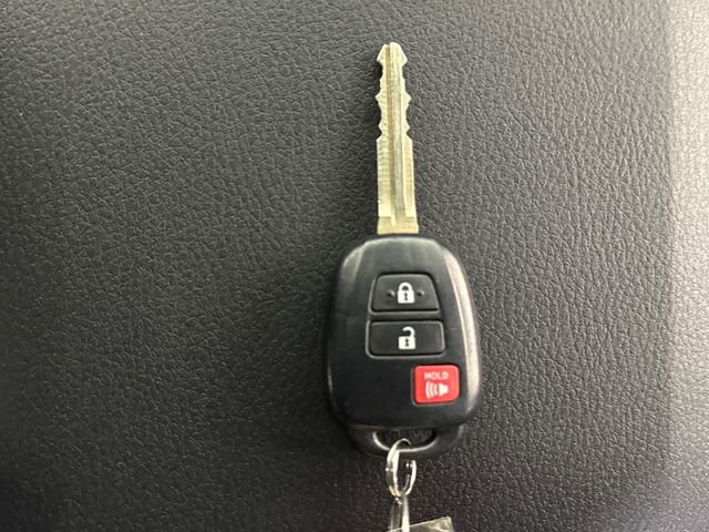 Used 2023 Toyota Tacoma TRD Sport AWD/4WD image 12