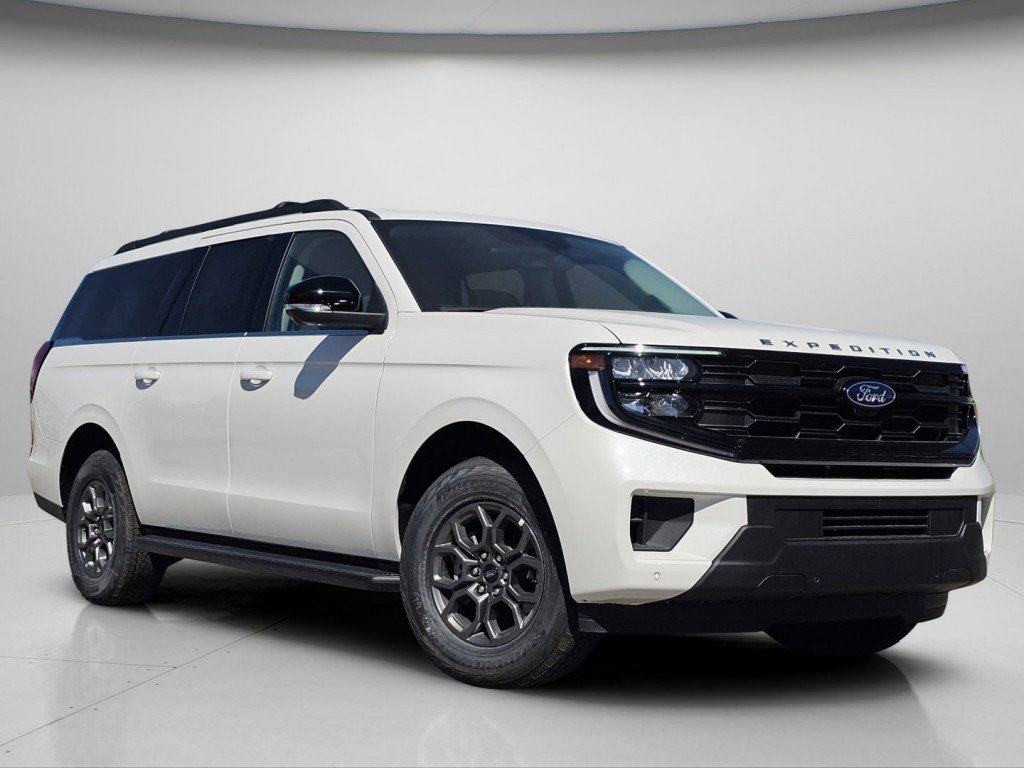New 2026 Ford Expedition Max Active AWD/4WD image 2