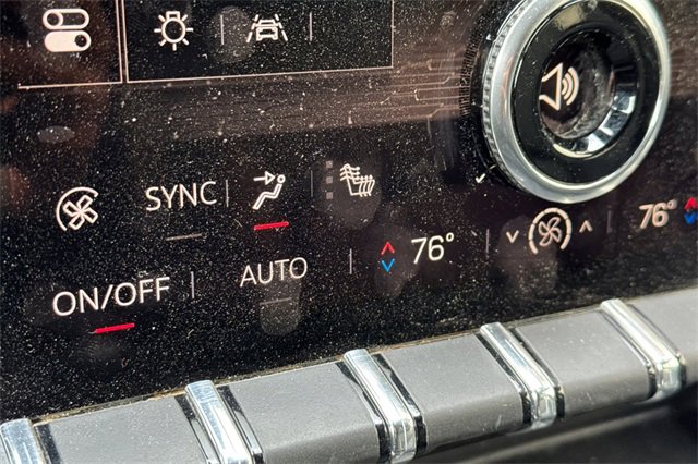 Used 2024 GMC Acadia Elevation image 30