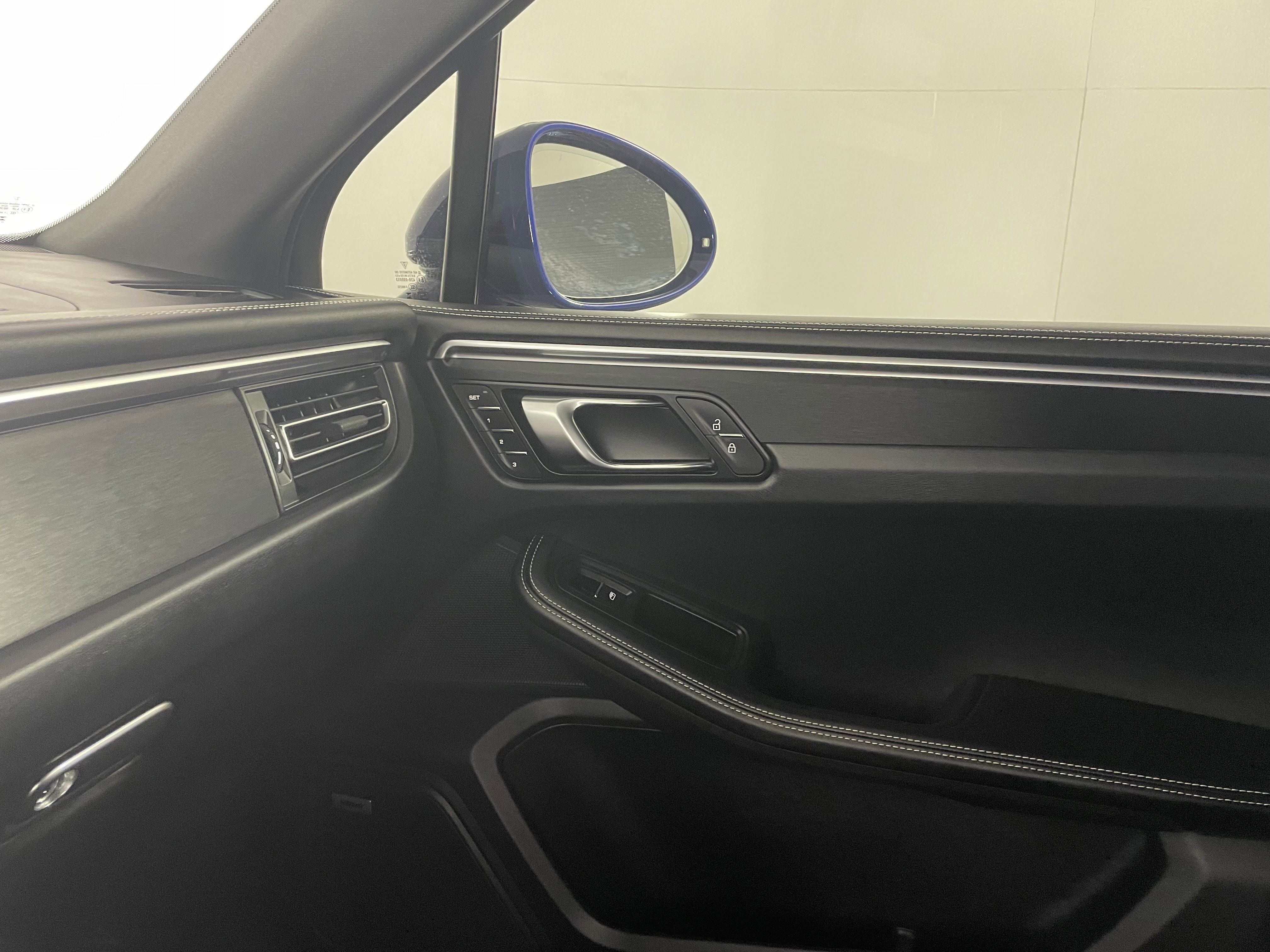 Certified 2024 Porsche Macan GTS image 14